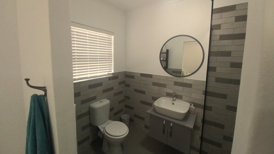 4 Bedroom Property for Sale in Sandy Point Western Cape